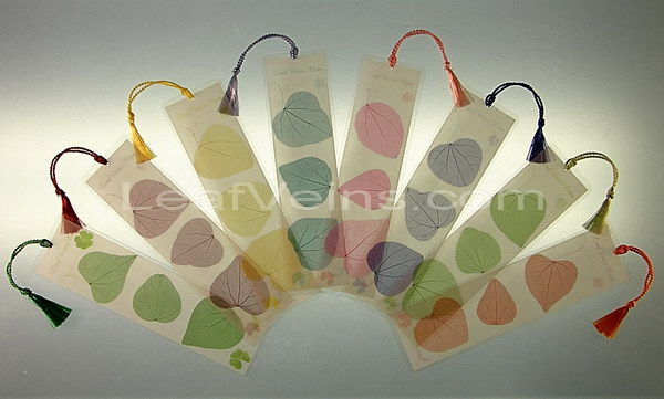 Bookmark with Heart-shaped Leaf, Transparent Background, Large
